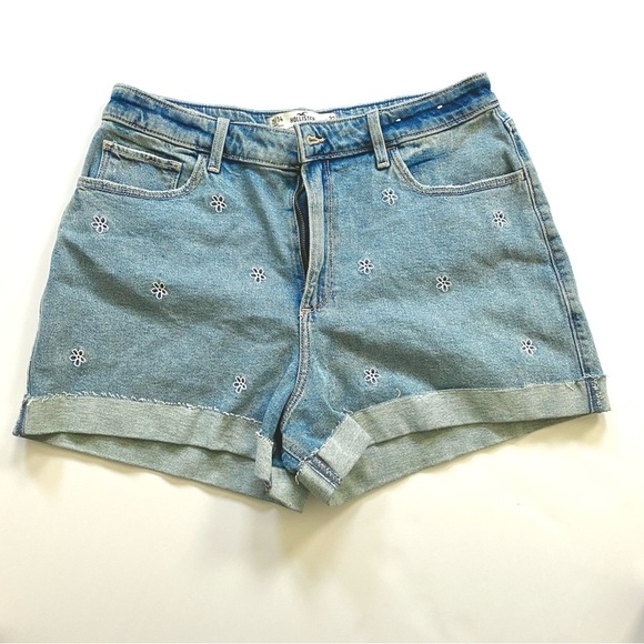 Hollister Pants - Hollister CurvyVintage Stretch Blue Jean Floral Embroidered High-Rise Mom Shorts